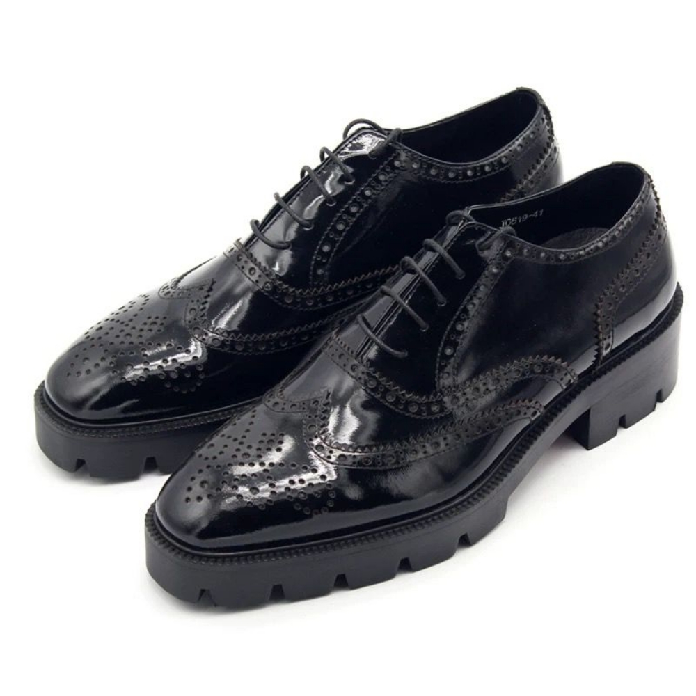 Picture of CLASSIC THICK HEEL BROGUE CARVED SHOES